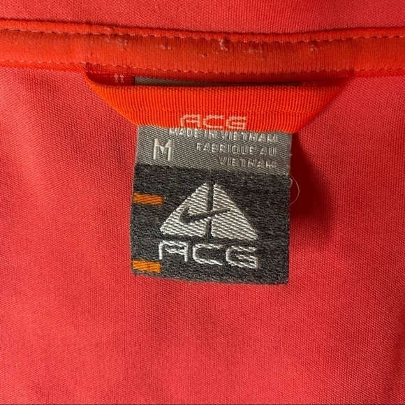 Nike ACG Zip Up Hoodie. Size Medium - Picture 7 of 7